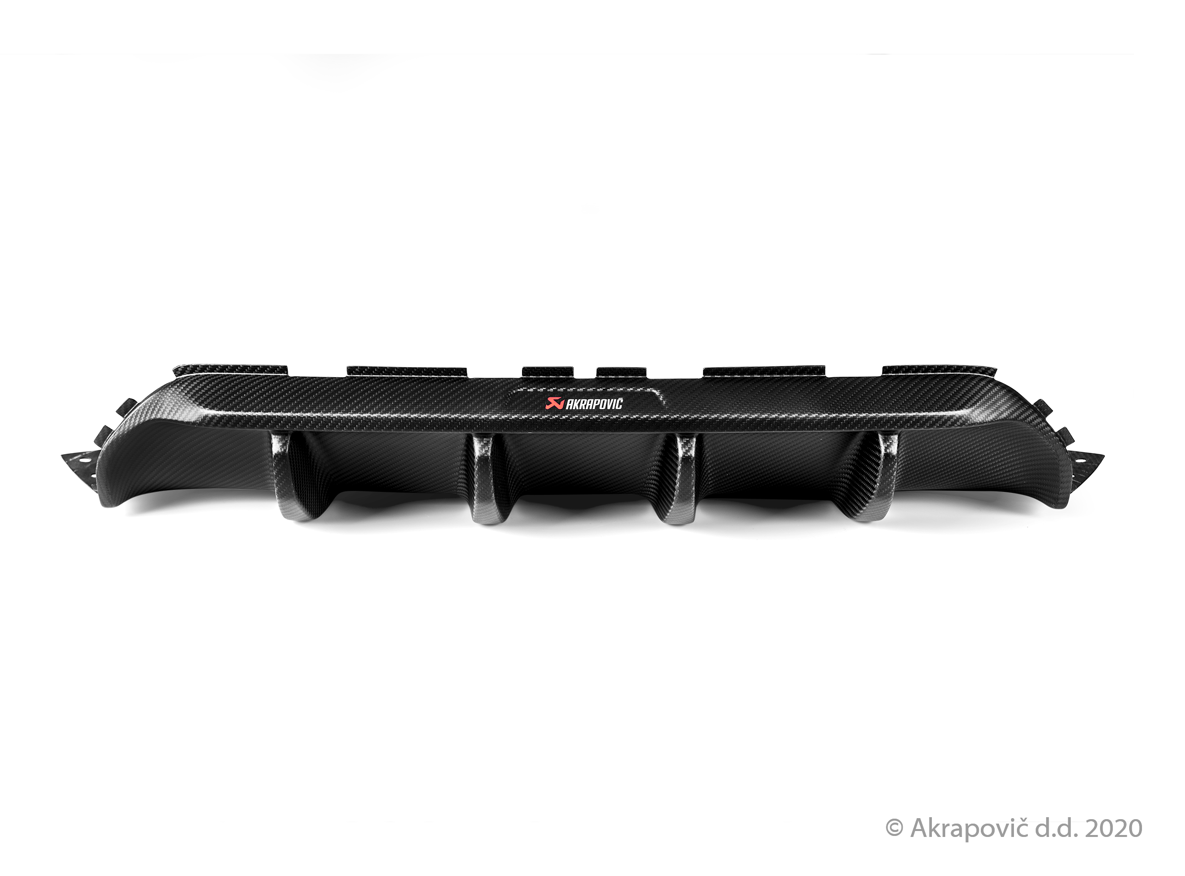 Zadni Difuzor Z Uhlikovych Vlaken Karbon Matny Pro Bmw M5 M5 Competition F90 2019 Vyfuky Akrapovic