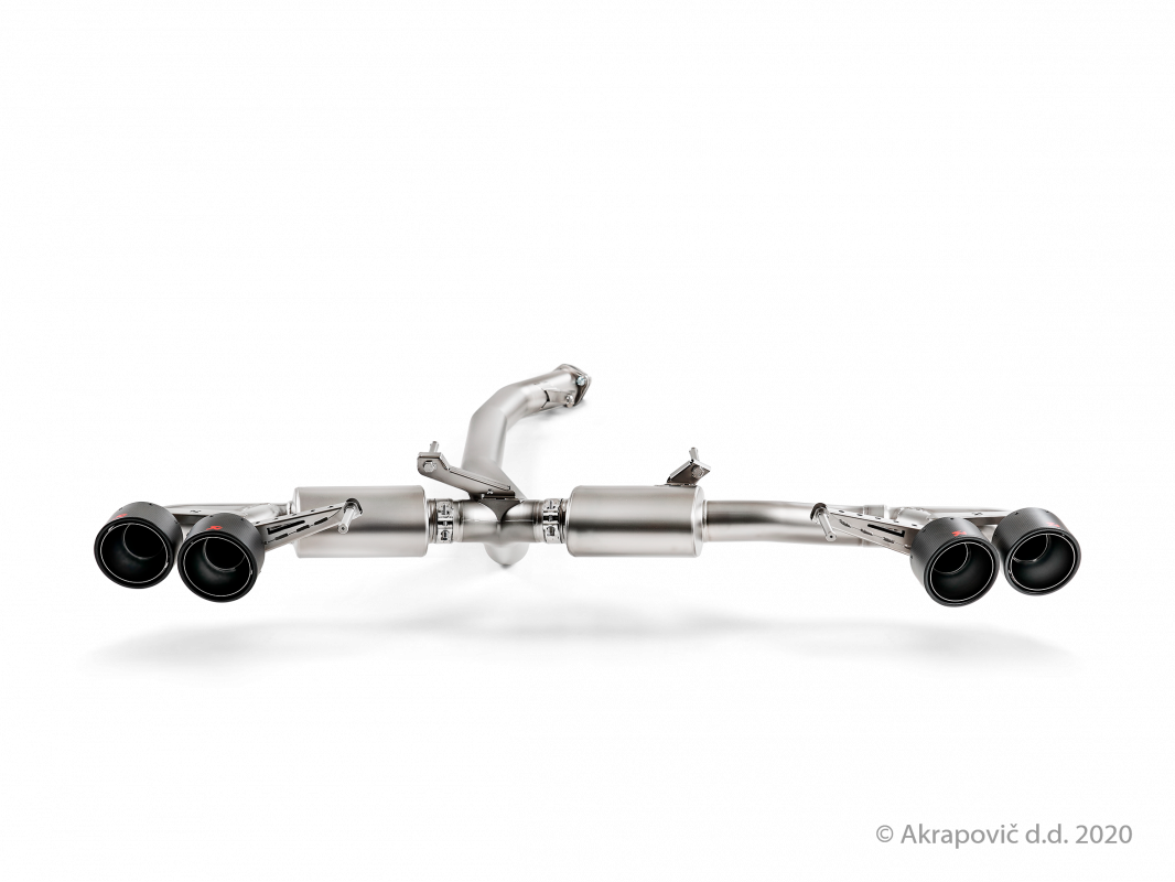 Výfuk Slip-On Line (titan) pro Nissan GT-R 2014