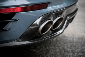 Zadní difuzor z uhlíkových vláken (karbon, lesklý) pro Porsche 911 Turbo / Turbo S (991.2) 