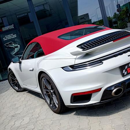 Porsche 911 Turbo S je považované za GT blížící...