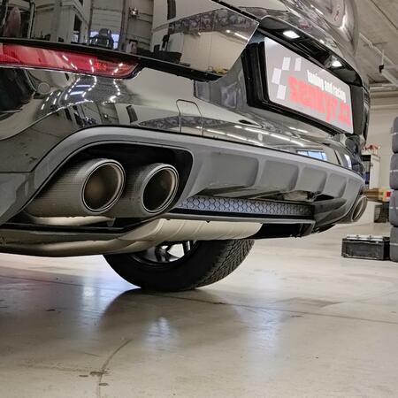 S faceliftem aktuální generace Cayenne (536.2)...