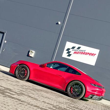 Tenhle výfuk mělo mít Porsche 911 GTS (992)...