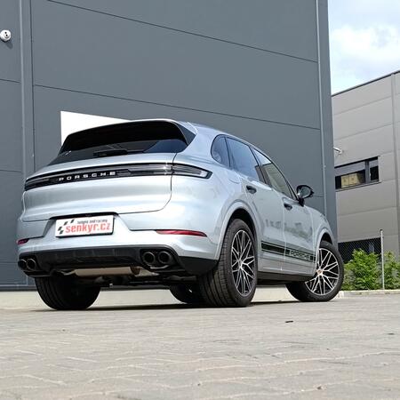 Nový Porsche Cayenne 536.2 se zabydlel na českém...