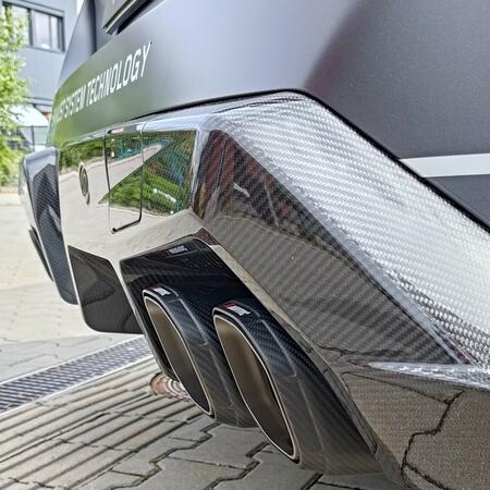 Společně s @akrapovic jsme dnes představili našim...