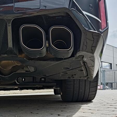 Společně s @akrapovic jsme dnes představili našim...