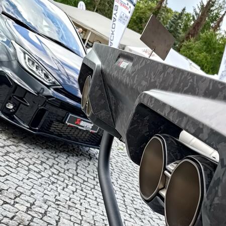 Dnes začaly LEGENDY 2025!
Ikonický @akrapovic je...