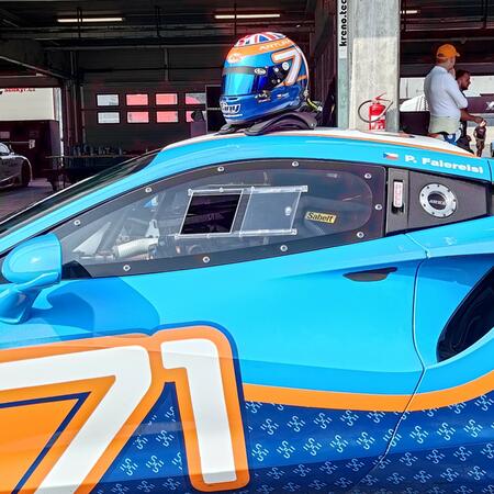 Legenda Akrapovič se zrodila na závodních...