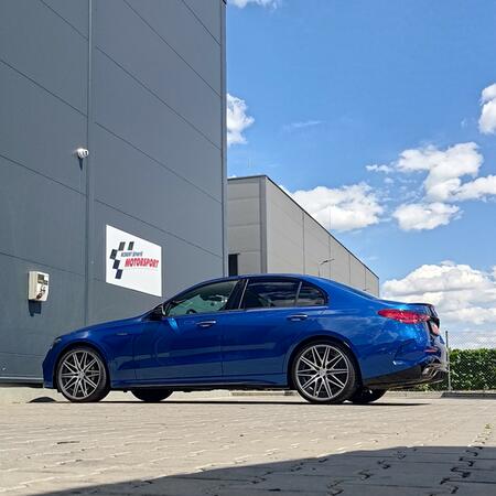 Sportovní výfuk z titanové slitiny...