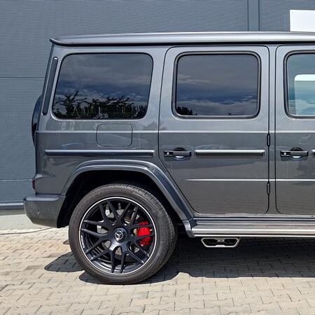 Laděn&yacute; v&yacute;fuk Akrapovič pro Mercedes-AMG G...