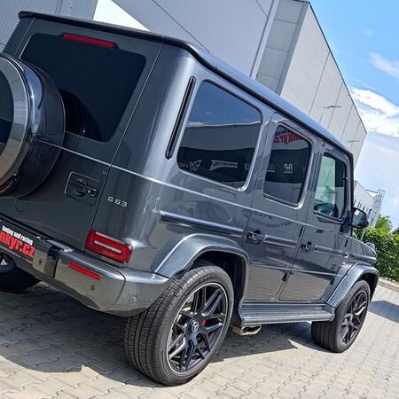 Laděn&yacute; v&yacute;fuk Akrapovič pro Mercedes-AMG G...