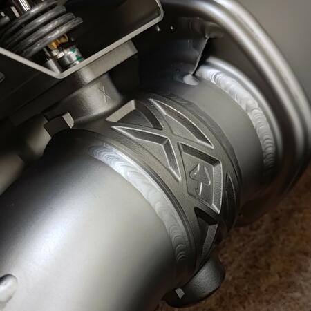 Laděn&yacute; v&yacute;fuk Akrapovič pro Mercedes-AMG G...