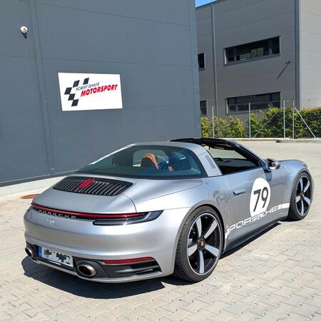 Titanov&yacute; v&yacute;fuk Akrapovič Slip-On Race Line...